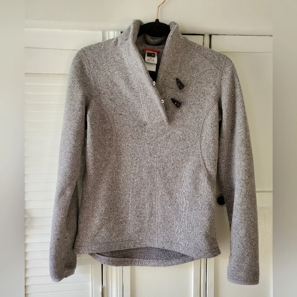 The North Face sweater - Picture 2 of 4